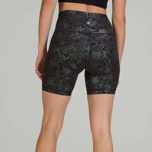 Lululemon Wunder Train High Rise Short 6” *Foil
